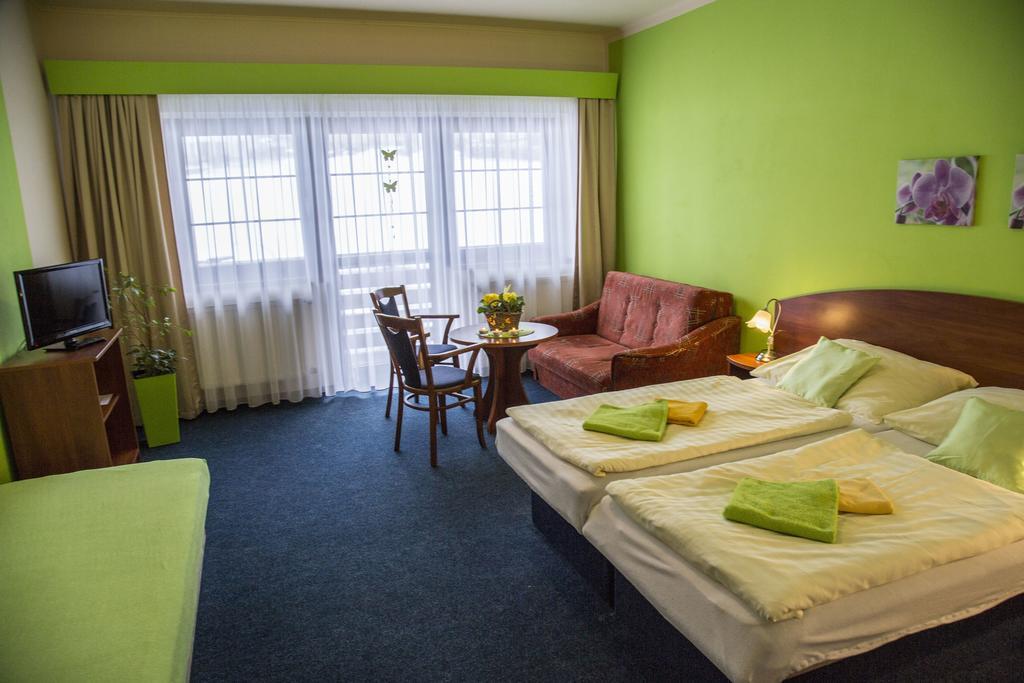 Hotel Centrum Harrachov Exterior photo