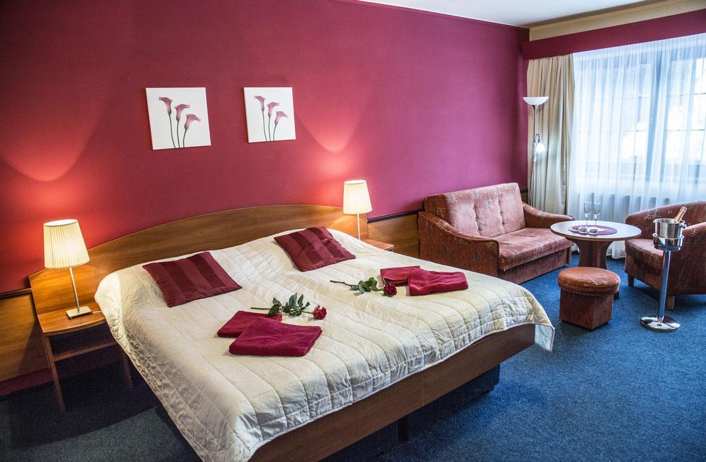 Hotel Centrum Harrachov Exterior photo